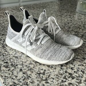 Whit/Gray Adidas Cloudfoam Shoes Size 7